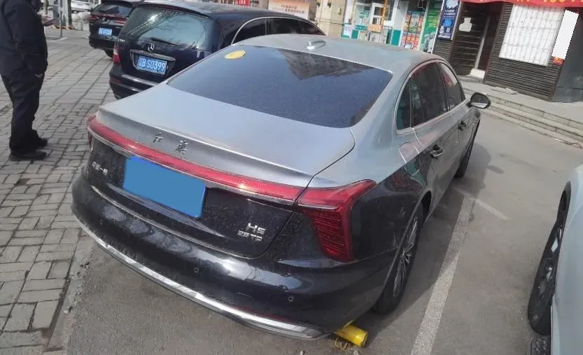 2025 HongQi H5 1.5T 169HP L4 7DCT,autocango,china used car exporter,china ev exporter,chinese used car exporter,chinese used ev exporter