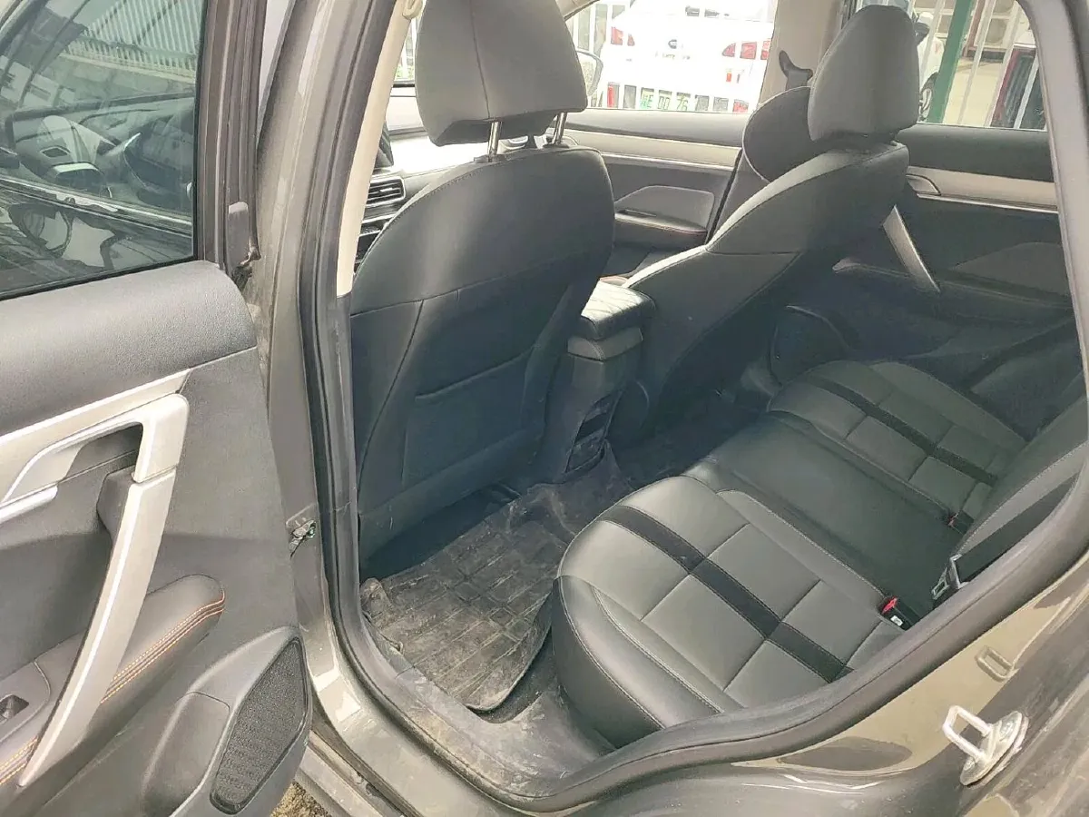 2023 Geely Coolray 1.4T 141HP L4 6MT,autocango,china used car exporter,china ev exporter,chinese used car exporter,chinese used ev exporter