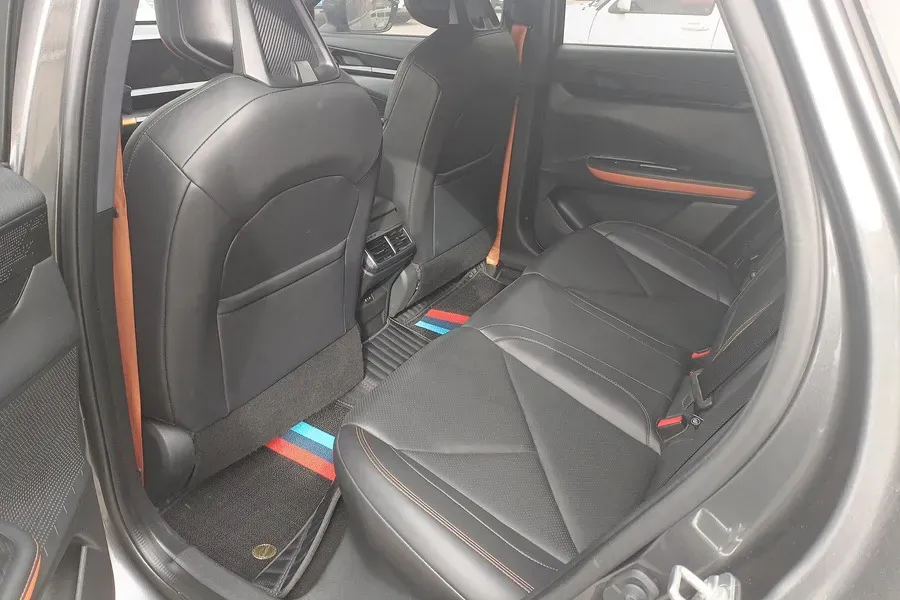 2022 ChangAn UNI-V 1.5T 188HP L4 7DCT,autocango,china used car exporter,china ev exporter,chinese used car exporter,chinese used ev exporter