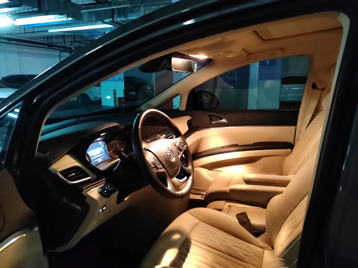 2023 Buick GL8 2.0T 237HP L4 9AT,autocango,china used car exporter,china ev exporter,chinese used car exporter,chinese used ev exporter