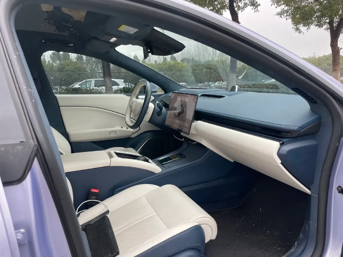 2025 Zeekr 007 BEV 75KWH,autocango,china used car exporter,china ev exporter,chinese used car exporter,chinese used ev exporter