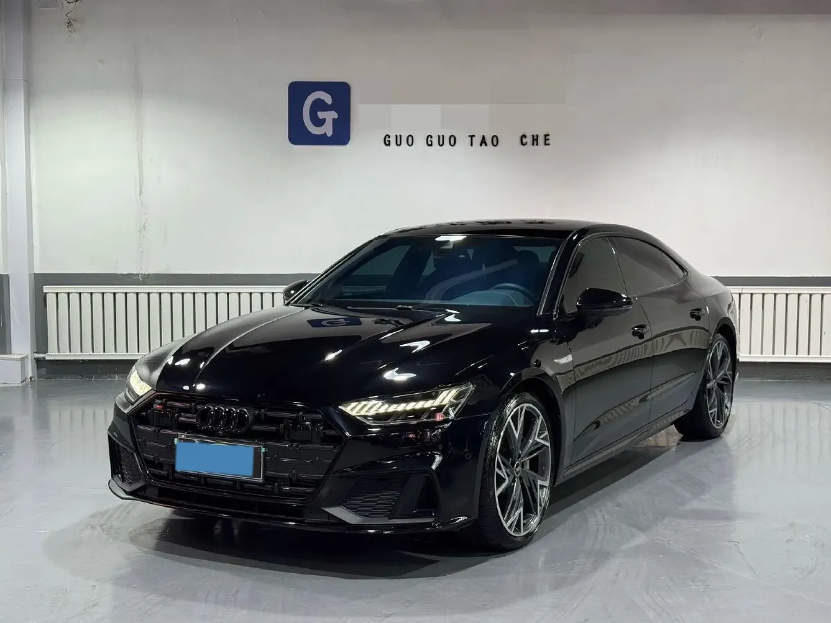 2024 Audi A7L 2.0T 245HP L4 7DCT,autocango,china used car exporter,china ev exporter,chinese used car exporter,chinese used ev exporter