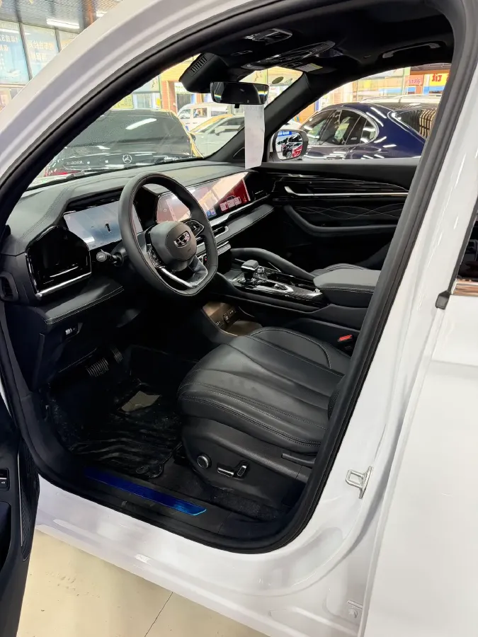 2024 Geely Monjaro 2.0T 218HP L4 7DCT,autocango,china used car exporter,china ev exporter,chinese used car exporter,chinese used ev exporter