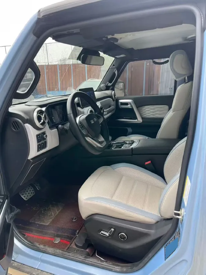 2021 Beijing BJ40 2.0T 163HP L4 8AT,autocango,china used car exporter,china ev exporter,chinese used car exporter,chinese used ev exporter