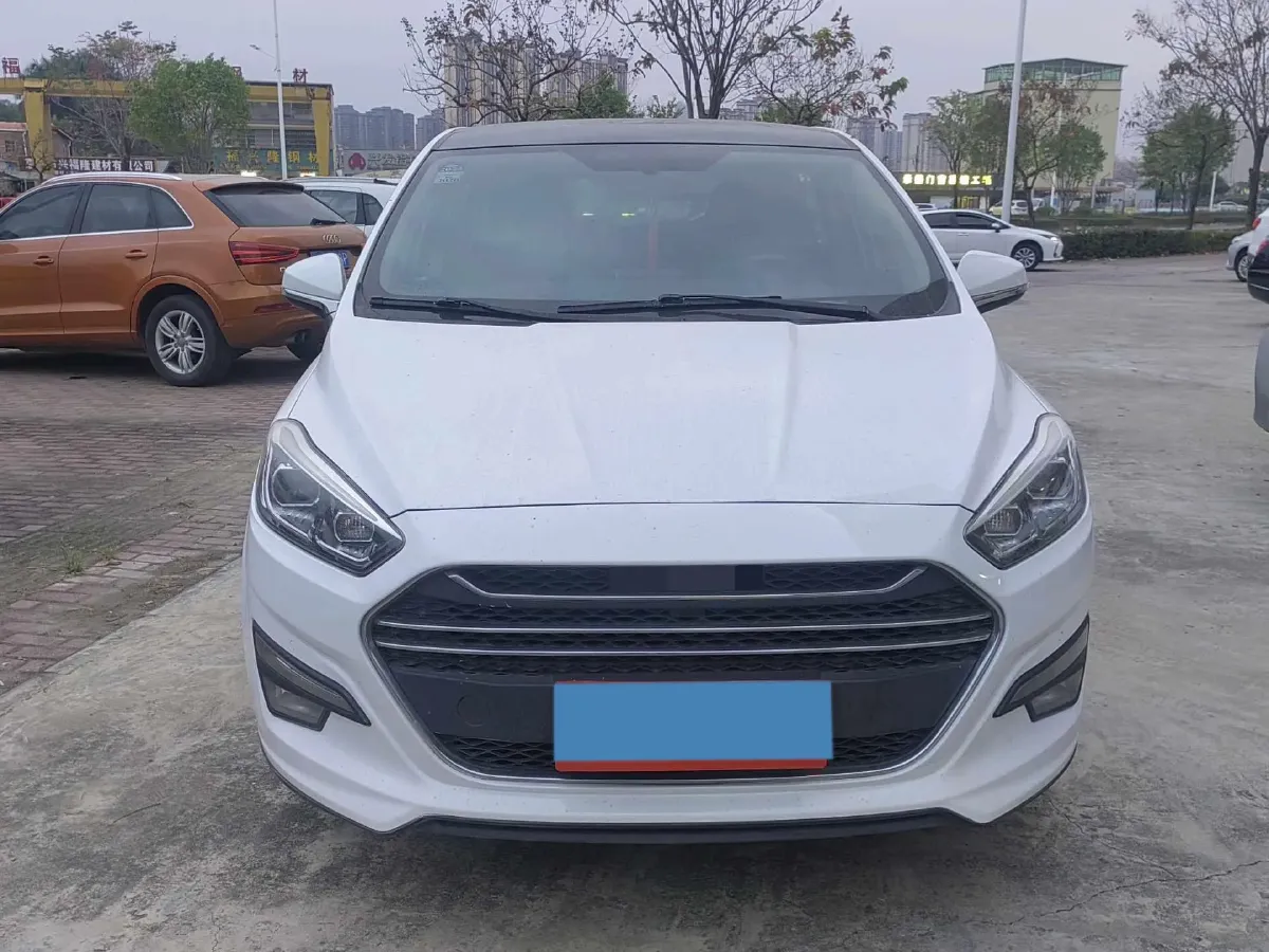 2017 LiFan XuanLang 1.8L 133HP L4 5MT,autocango,china used car exporter,china ev exporter,chinese used car exporter,chinese used ev exporter