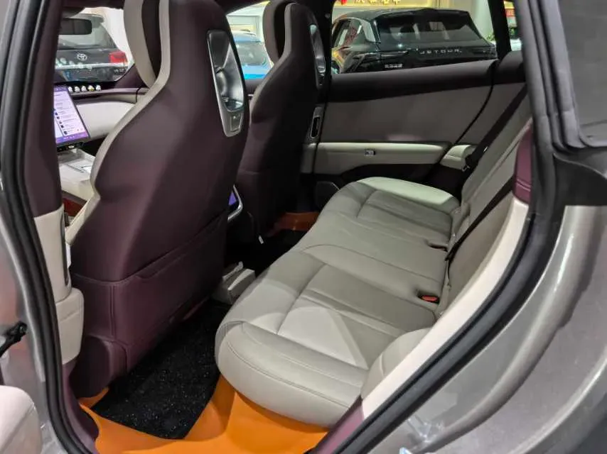 2025 MI YU7 BEV 96.3KWH,autocango,china used car exporter,china ev exporter,chinese used car exporter,chinese used ev exporter