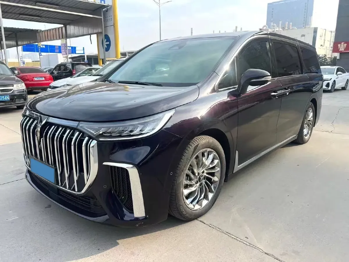 2024 Voyah Dream 1.5T 150HP L4 PHEV 43KWH,autocango,china used car exporter,china ev exporter,chinese used car exporter,chinese used ev exporter