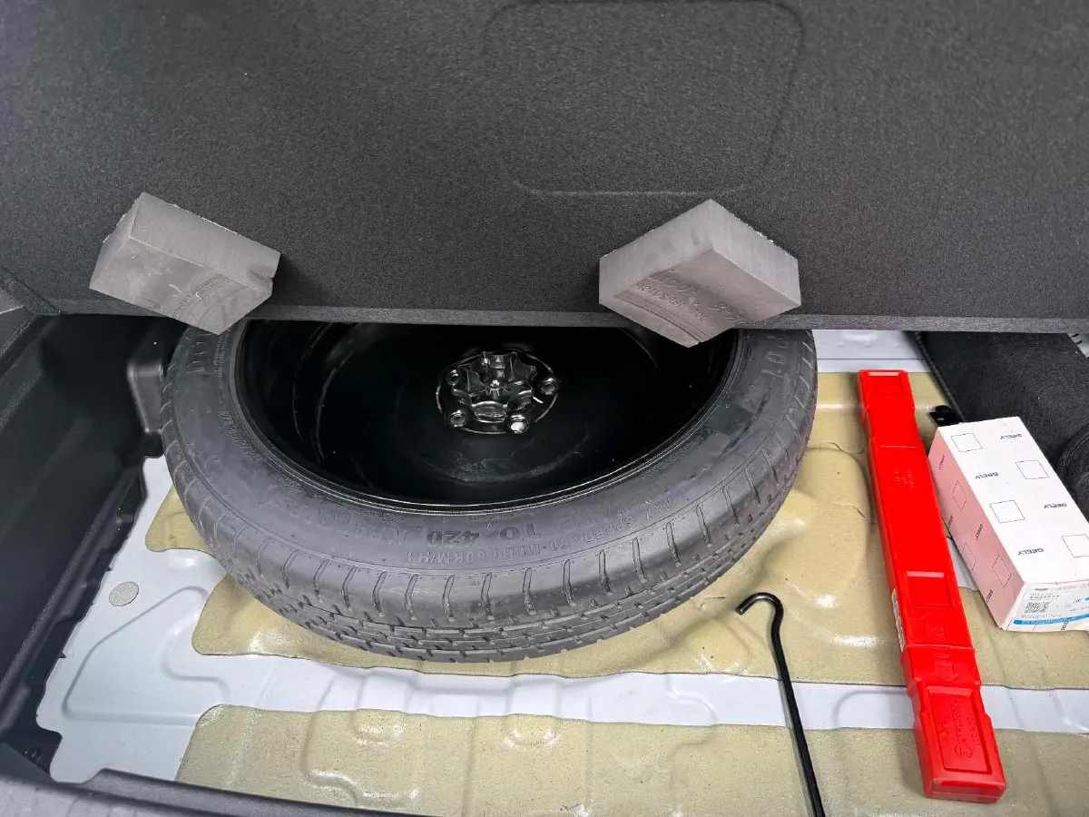 2020 Geely Azkarra 1.8T 184HP L4 7DCT,autocango,china used car exporter,china ev exporter,chinese used car exporter,chinese used ev exporter