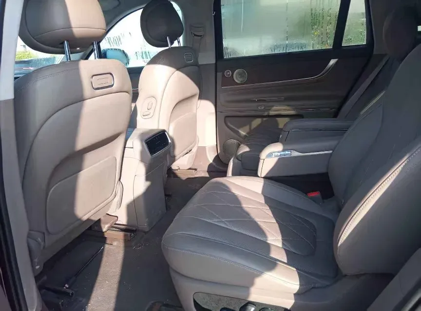 2024 AITO AITO M9 1.5T 152HP L4 REEV 42KWH,autocango,china used car exporter,china ev exporter,chinese used car exporter,chinese used ev exporter