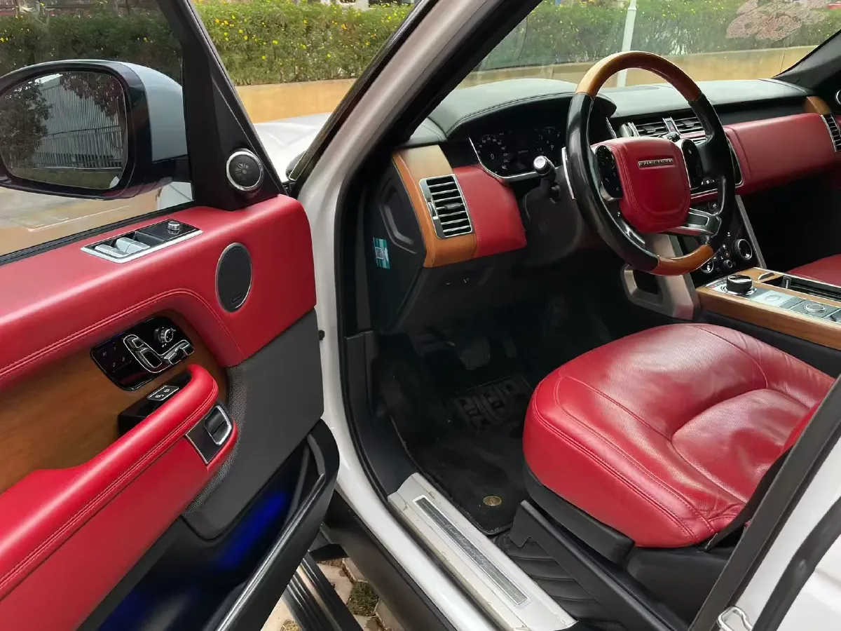 2018 Land Rover Range Rover Evoque 2.0T 241HP L4 9AT,autocango,china used car exporter,china ev exporter,chinese used car exporter,chinese used ev exporter