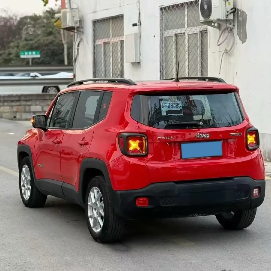 2019 Jeep Renegade 1.3T 173HP L4 7DCT,autocango,china used car exporter,china ev exporter,chinese used car exporter,chinese used ev exporter