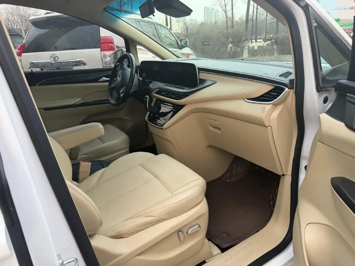 2022 Buick GL8 2.0T 237HP L4 9AT,autocango,china used car exporter,china ev exporter,chinese used car exporter,chinese used ev exporter