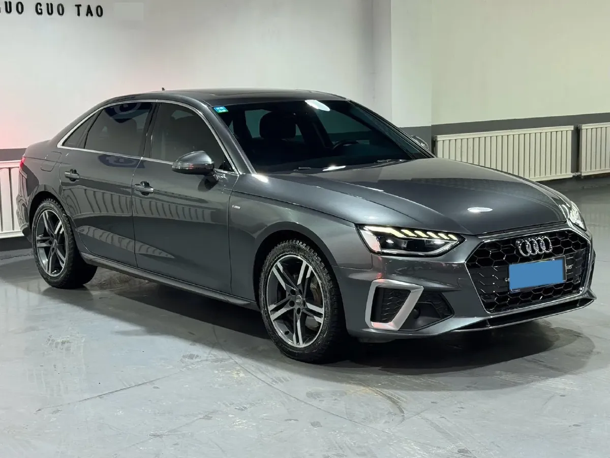 2020 Audi A4L 2.0T 190HP L4 7DCT,autocango,china used car exporter,china ev exporter,chinese used car exporter,chinese used ev exporter