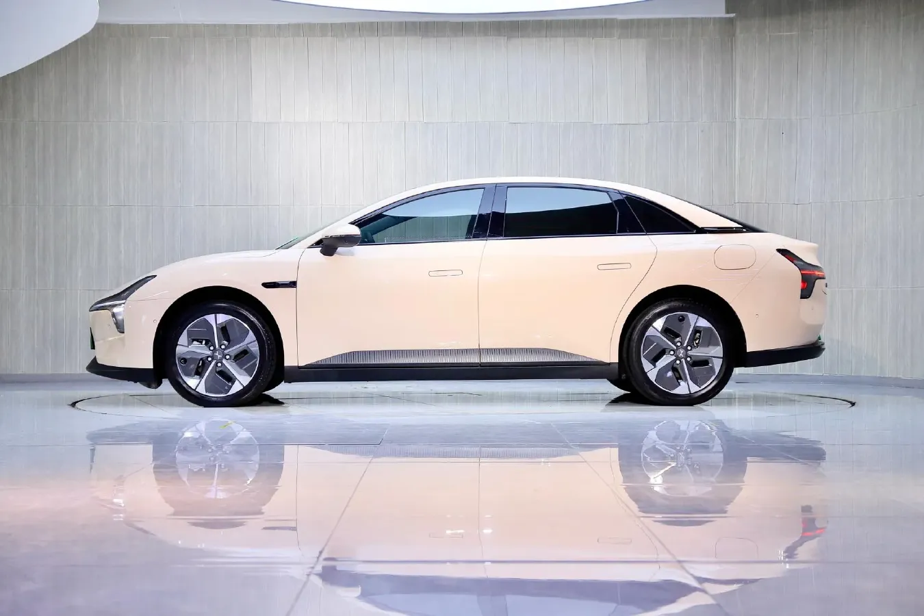 2024 Xpeng MONA M03 BEV 62.2KWH,autocango,china used car exporter,china ev exporter,chinese used car exporter,chinese used ev exporter