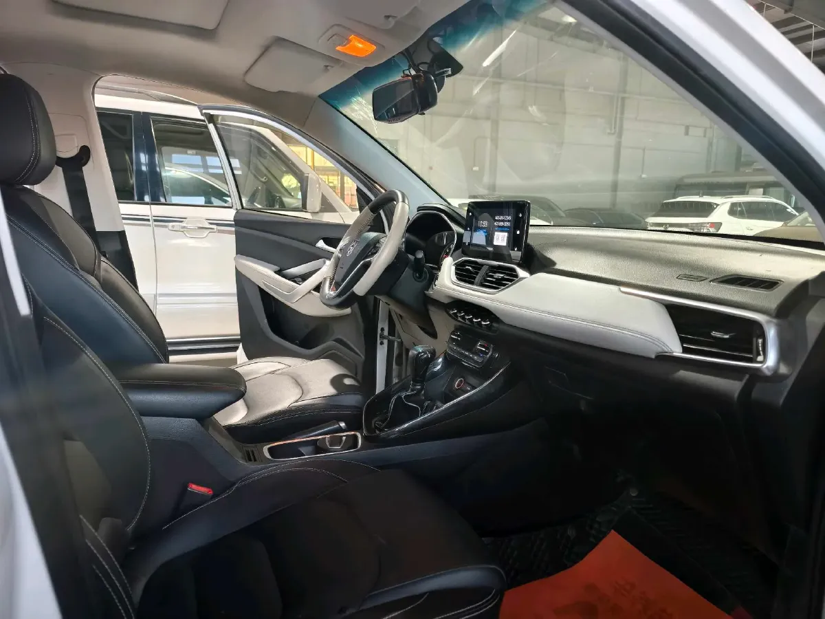 2019 BaoJun 530 1.5T 147HP L4 CVT,autocango,china used car exporter,china ev exporter,chinese used car exporter,chinese used ev exporter