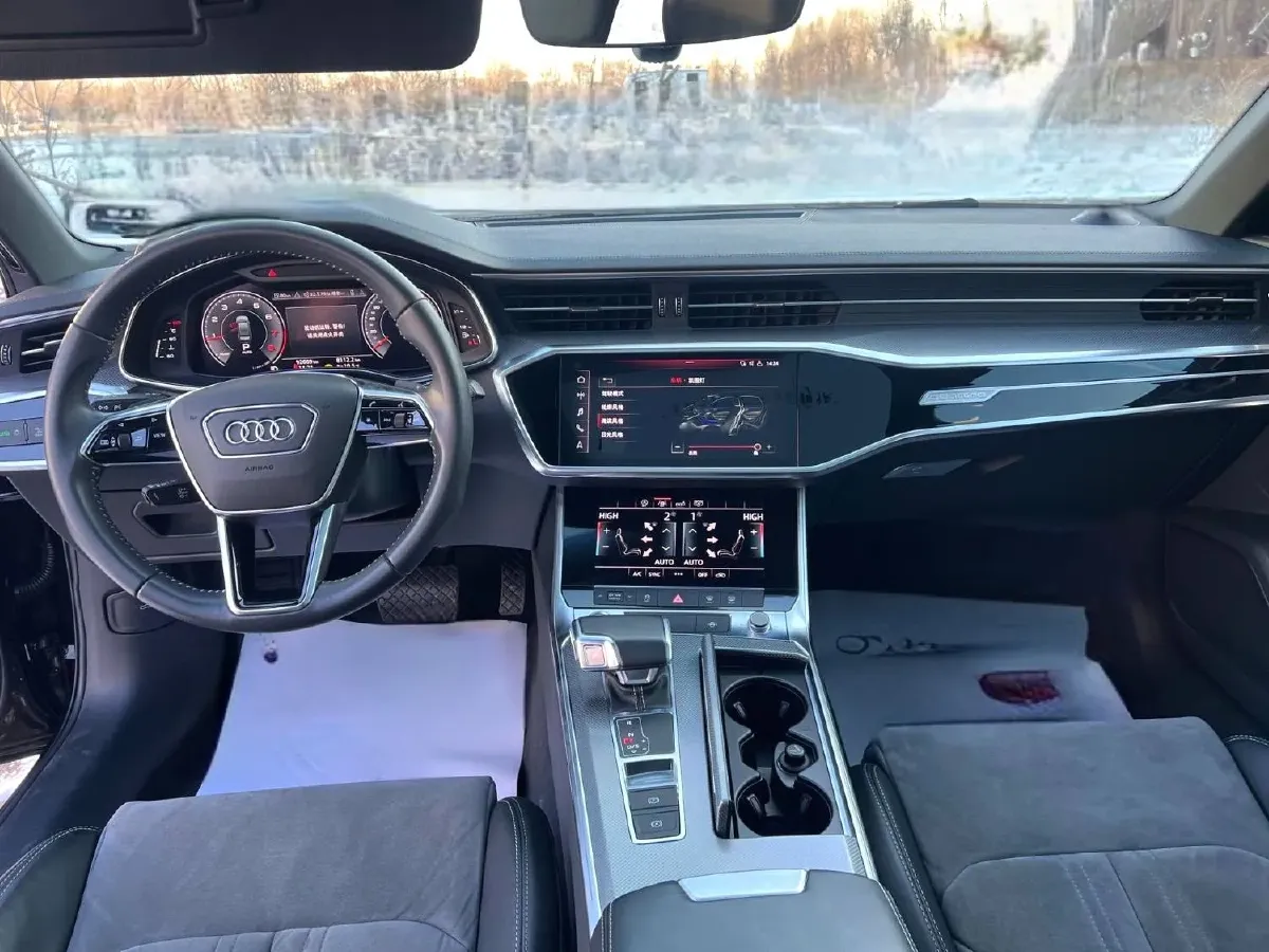 2019 Mercedes-Benz GLC Class 2.0T 245HP L4 9AT,autocango,china used car exporter,china ev exporter,chinese used car exporter,chinese used ev exporter