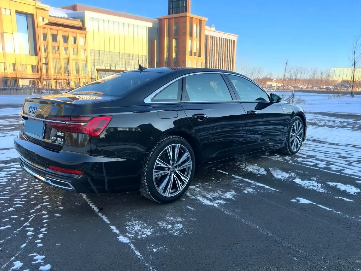 2019 Mercedes-Benz GLC Class 2.0T 245HP L4 9AT,autocango,china used car exporter,china ev exporter,chinese used car exporter,chinese used ev exporter