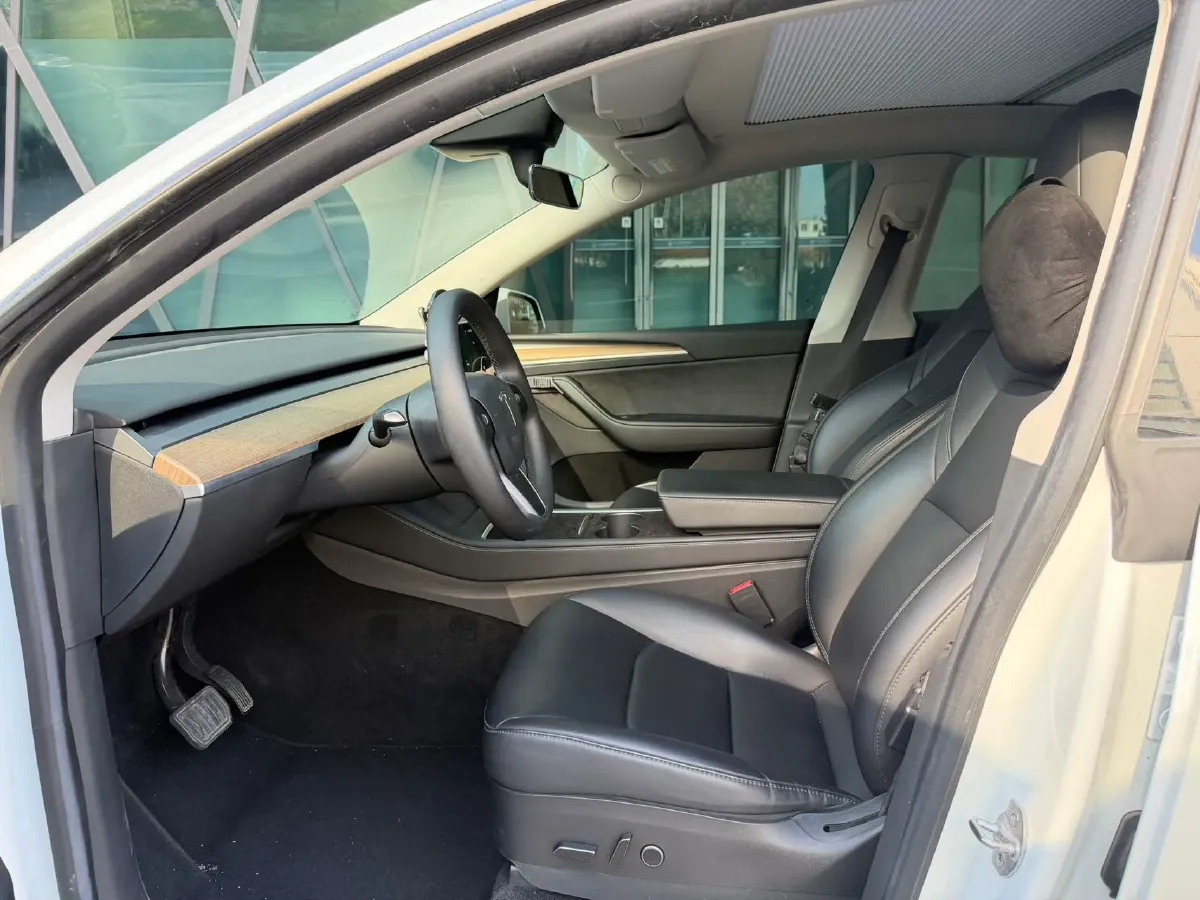 2022 Tesla Model Y BEV 60KWH,autocango,china used car exporter,china ev exporter,chinese used car exporter,chinese used ev exporter