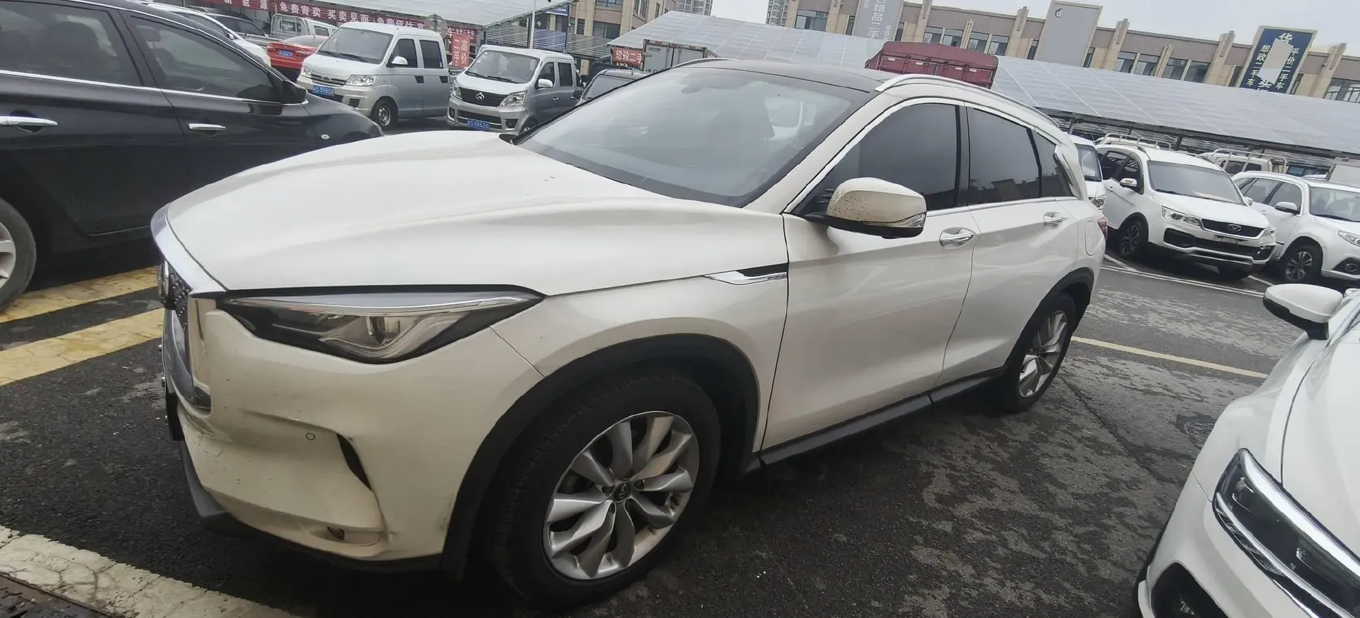 2018 Jeep Grand Commander 2.0T 265HP L4 9AT,autocango,china used car exporter,china ev exporter,chinese used car exporter,chinese used ev exporter