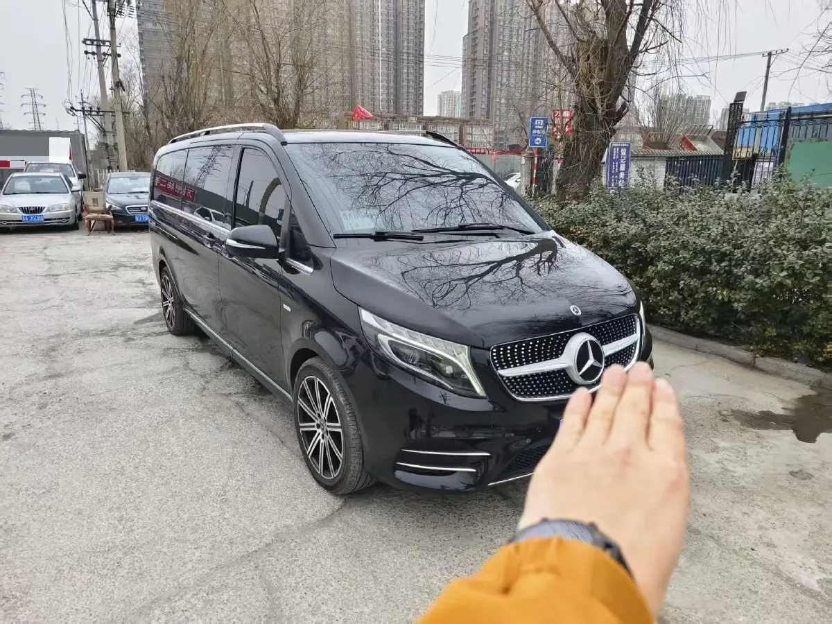 2020 Mercedes-Benz V Class 2.0T 211HP L4 9AT,autocango,china used car exporter,china ev exporter,chinese used car exporter,chinese used ev exporter