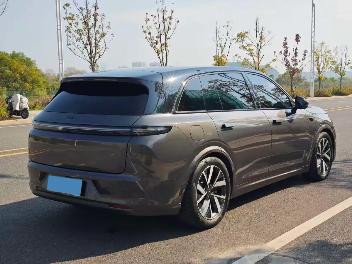 2023 Li L7 Range Extended 154HP REEV 40.9KWH,autocango,china used car exporter,china ev exporter,chinese used car exporter,chinese used ev exporter