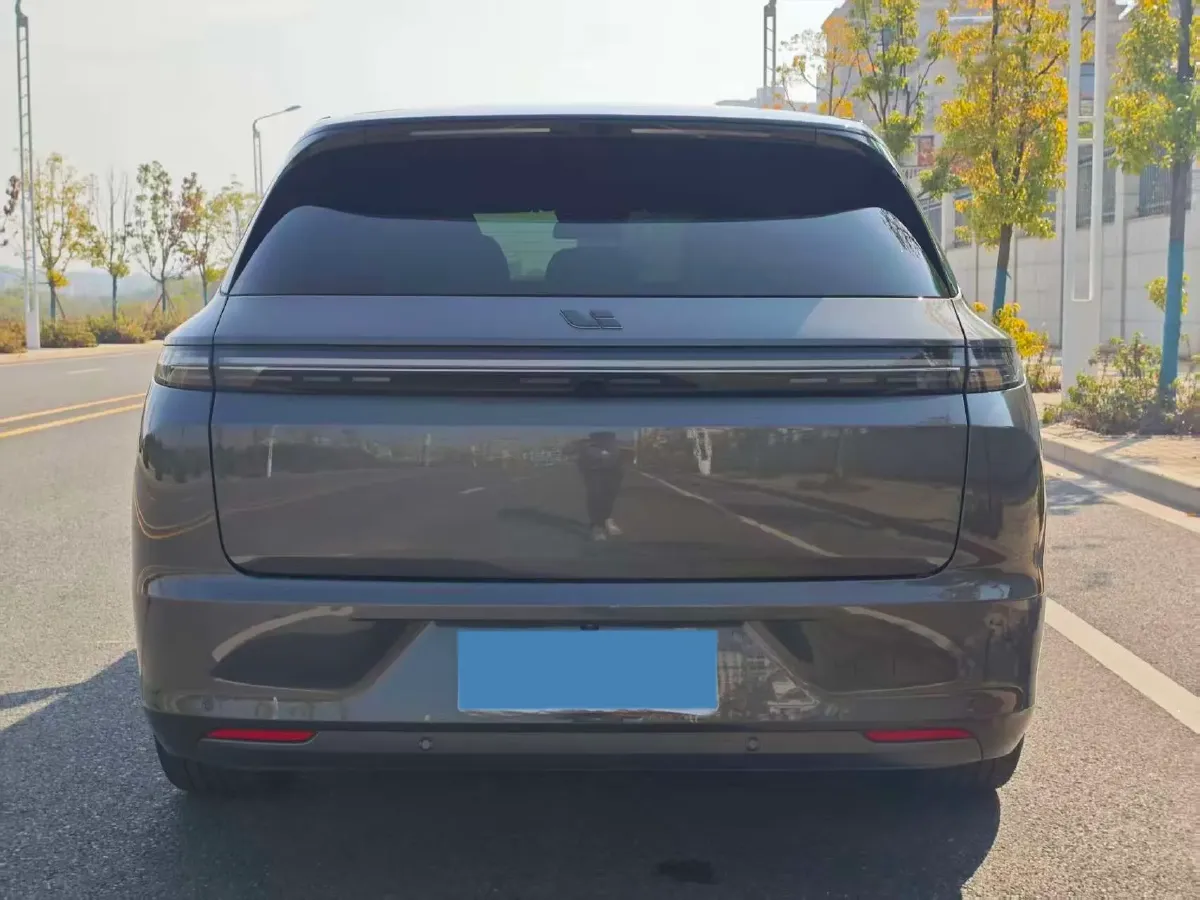 2023 Li L7 Range Extended 154HP REEV 40.9KWH,autocango,china used car exporter,china ev exporter,chinese used car exporter,chinese used ev exporter