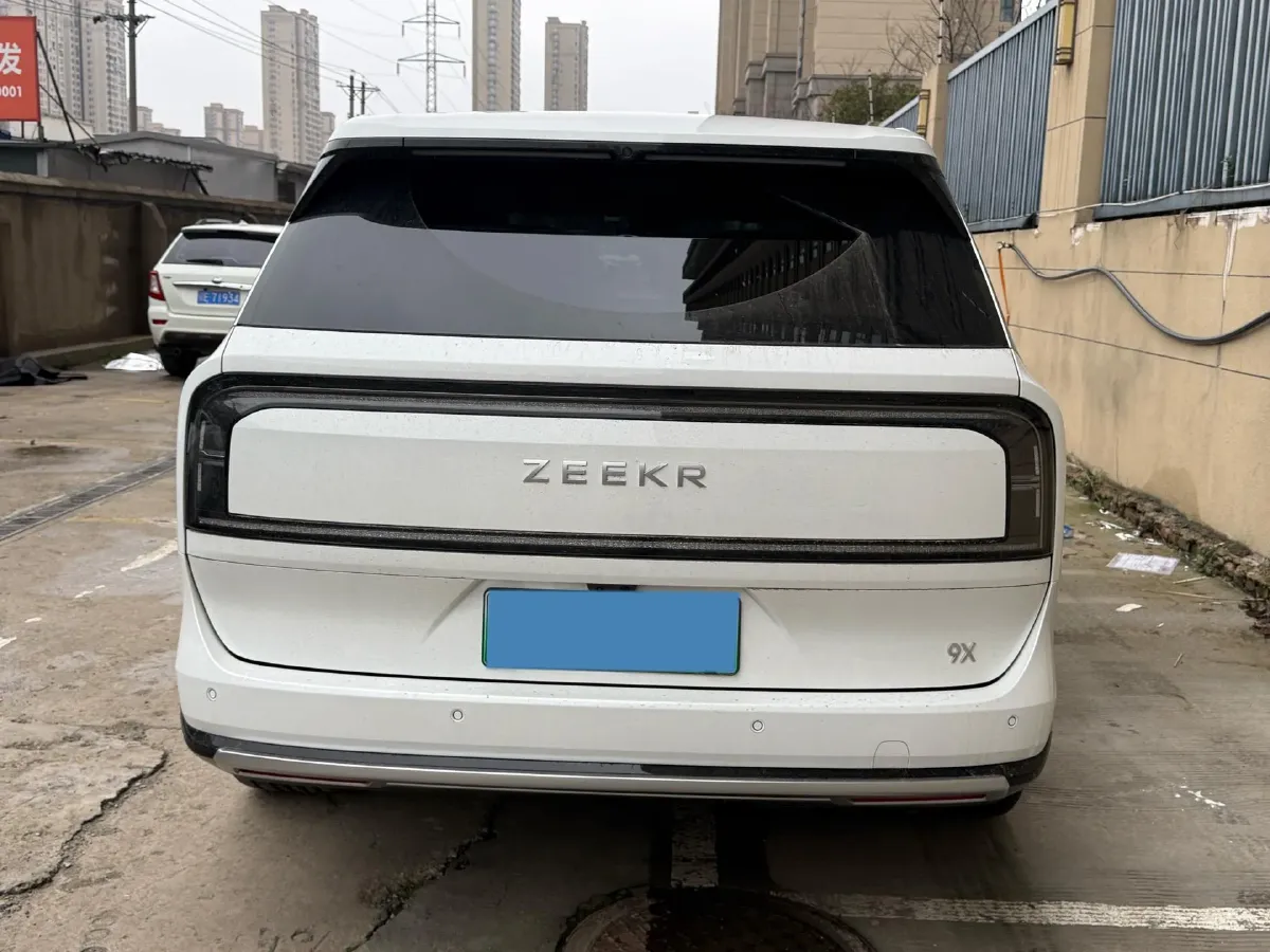 2025 Zeekr 9X 2.0T 279HP L4 1DHT PHEV,autocango,china used car exporter,china ev exporter,chinese used car exporter,chinese used ev exporter
