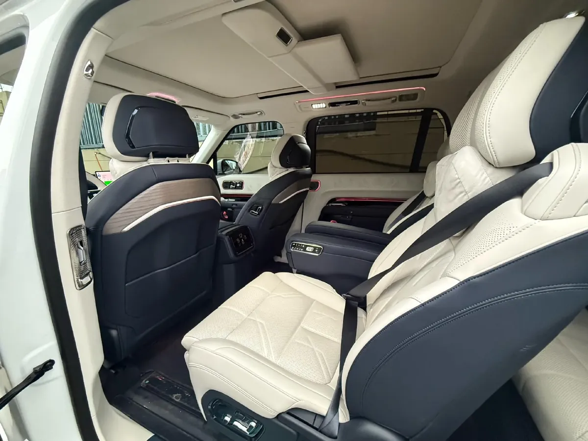 2025 Zeekr 9X 2.0T 279HP L4 1DHT PHEV,autocango,china used car exporter,china ev exporter,chinese used car exporter,chinese used ev exporter