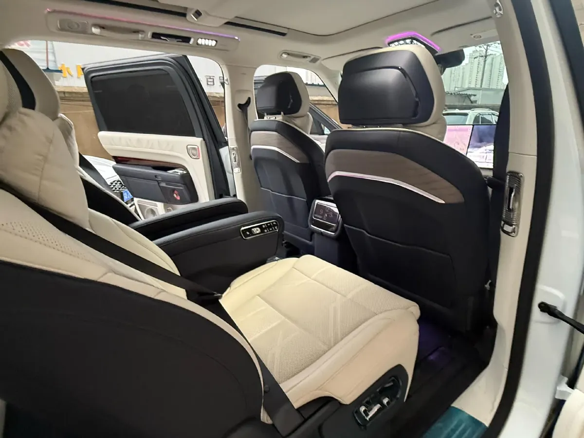 2025 Zeekr 9X 2.0T 279HP L4 1DHT PHEV,autocango,china used car exporter,china ev exporter,chinese used car exporter,chinese used ev exporter