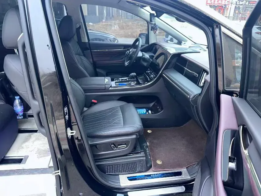 2024 GAC Trumpchi M8 2.0T 252HP L4 8AT,autocango,china used car exporter,china ev exporter,chinese used car exporter,chinese used ev exporter