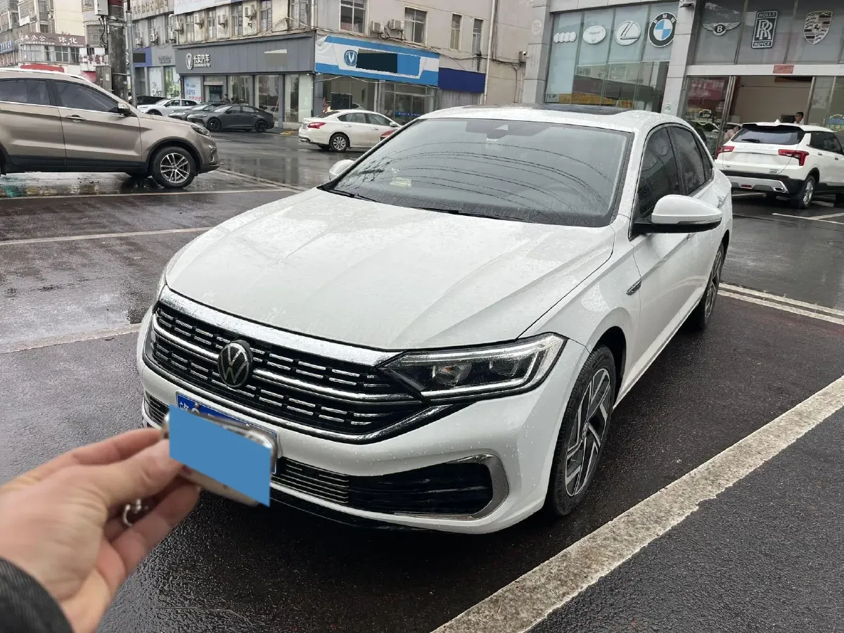 2023 Volkswagen Sagitar 1.5T 160HP L4 7DCT,autocango,china used car exporter,china ev exporter,chinese used car exporter,chinese used ev exporter