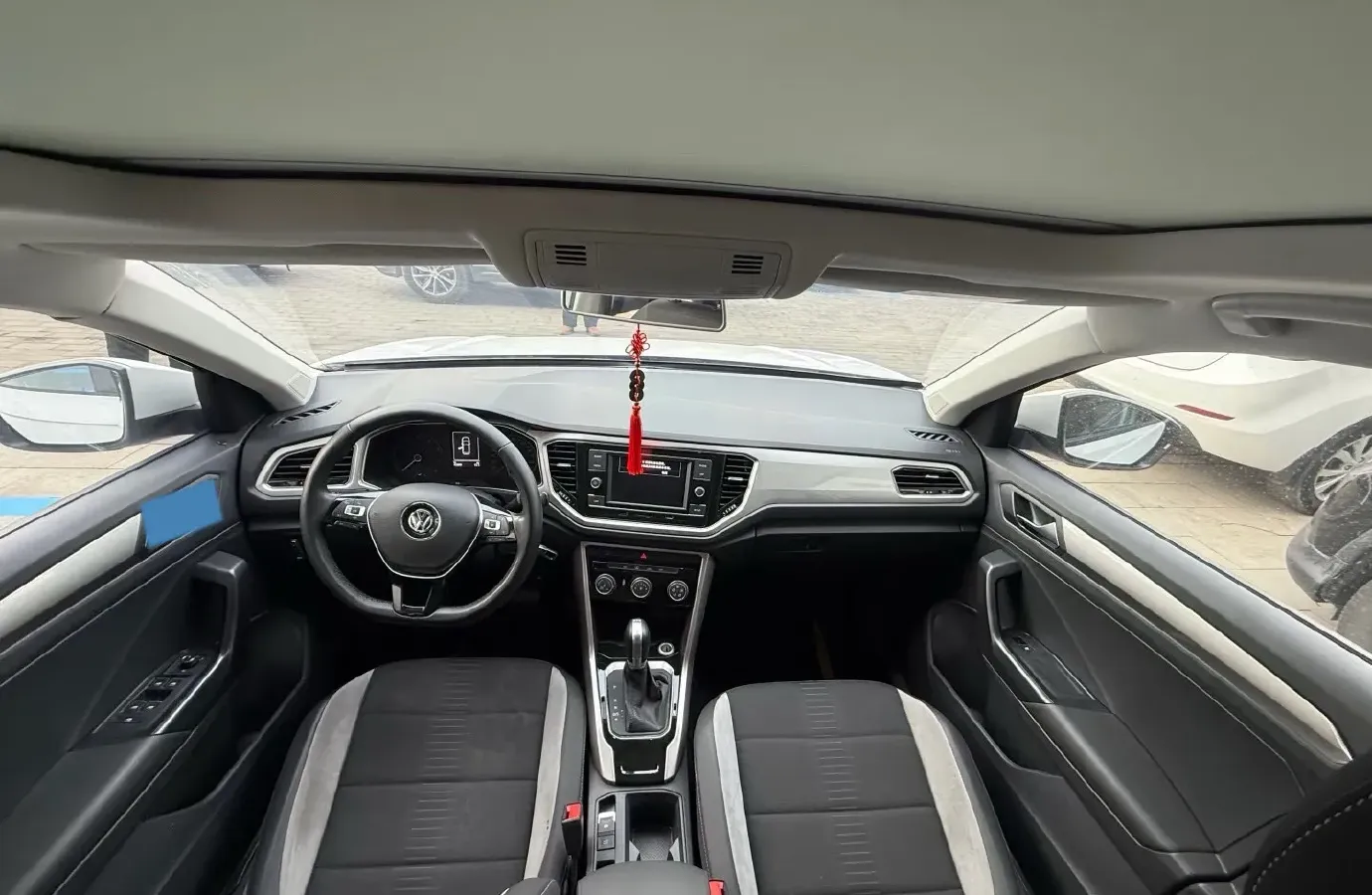 2022 Volkswagen T-Roc 1.4T 150HP L4 7DCT,autocango,china used car exporter,china ev exporter,chinese used car exporter,chinese used ev exporter