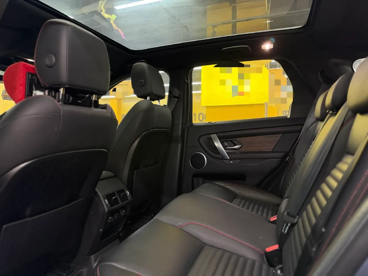 2020 Land Rover Discovery Sport 2.0T 249HP L4 9AT,autocango,china used car exporter,china ev exporter,chinese used car exporter,chinese used ev exporter