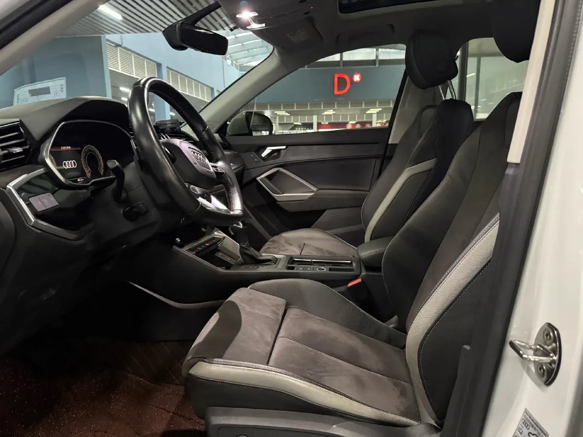 2022 Audi Q3 1.4T 150HP L4 7DCT,autocango,china used car exporter,china ev exporter,chinese used car exporter,chinese used ev exporter