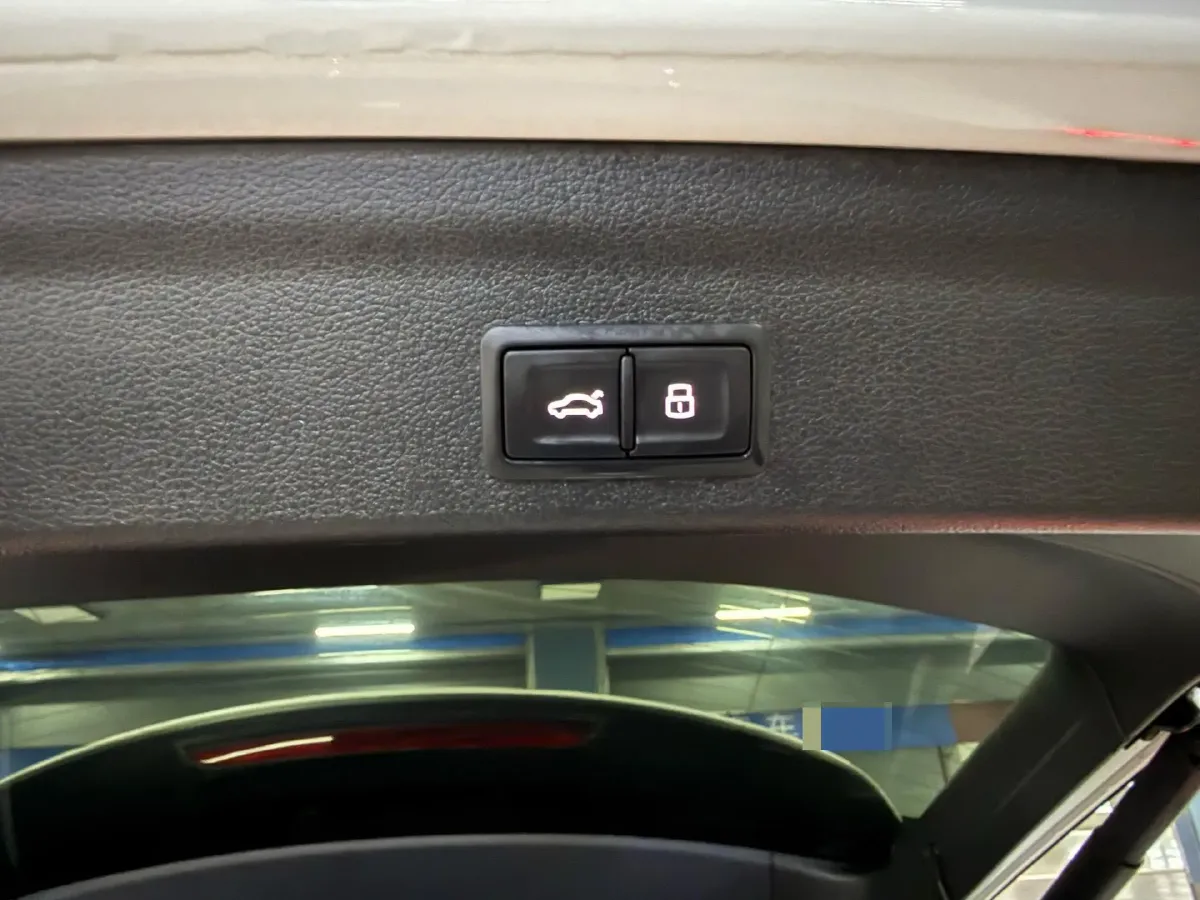 2022 Audi Q3 1.4T 150HP L4 7DCT,autocango,china used car exporter,china ev exporter,chinese used car exporter,chinese used ev exporter