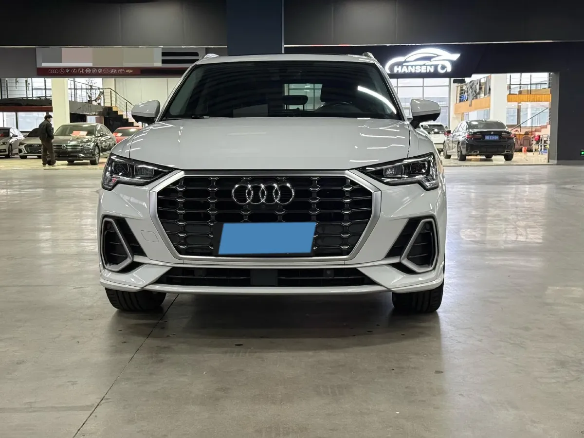 2022 Audi Q3 1.4T 150HP L4 7DCT,autocango,china used car exporter,china ev exporter,chinese used car exporter,chinese used ev exporter
