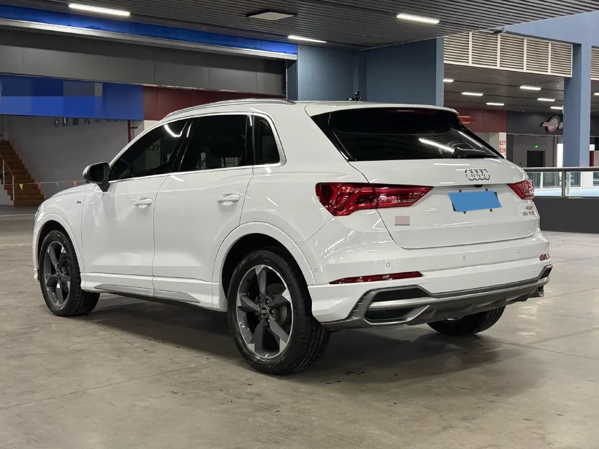 2022 Audi Q3 1.4T 150HP L4 7DCT,autocango,china used car exporter,china ev exporter,chinese used car exporter,chinese used ev exporter
