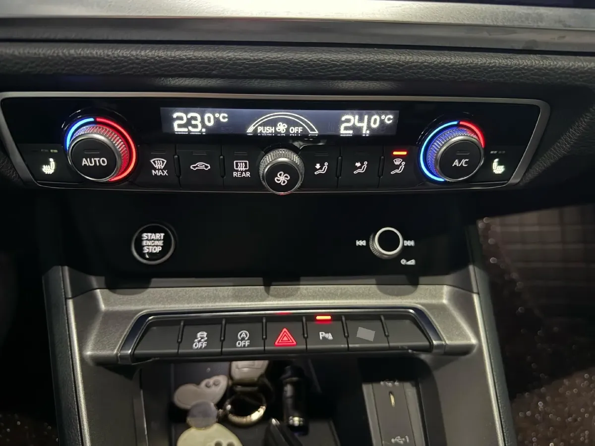 2022 Audi Q3 1.4T 150HP L4 7DCT,autocango,china used car exporter,china ev exporter,chinese used car exporter,chinese used ev exporter