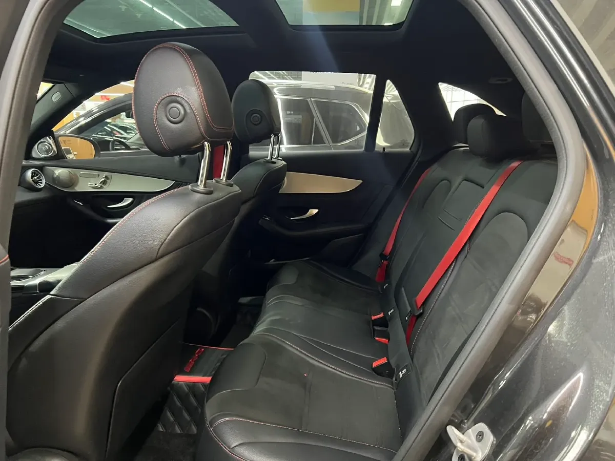 2022 Mercedes-Benz GLC AMG 3.0T 390HP V6 9AT,autocango,china used car exporter,china ev exporter,chinese used car exporter,chinese used ev exporter