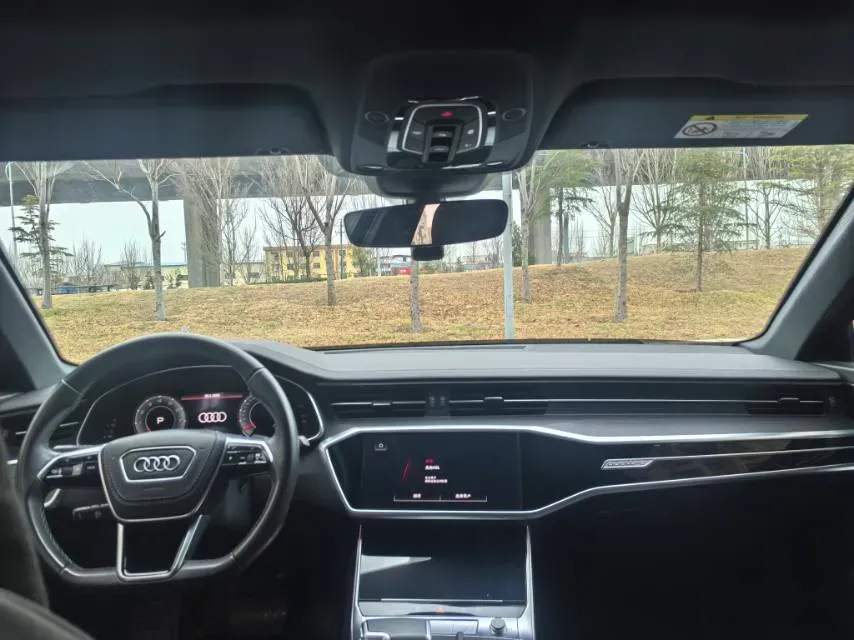 2024 Audi A6L 2.0T 245HP L4 7DCT,autocango,china used car exporter,china ev exporter,chinese used car exporter,chinese used ev exporter