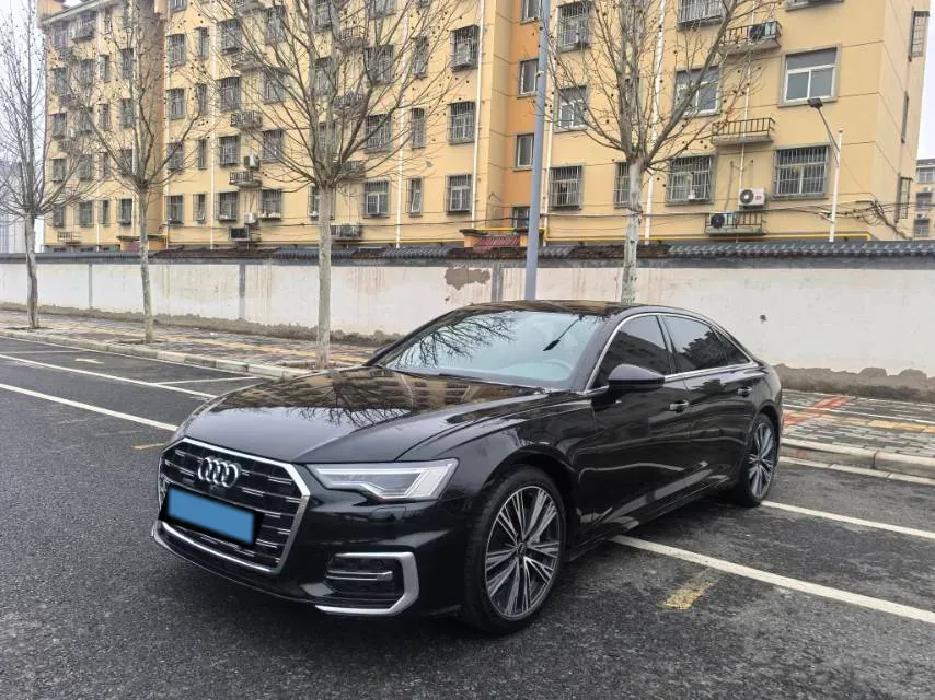 2024 Audi A6L 2.0T 245HP L4 7DCT,autocango,china used car exporter,china ev exporter,chinese used car exporter,chinese used ev exporter