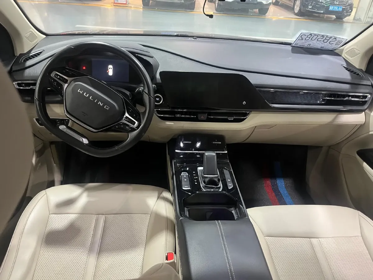 2020 WuLing KaiJie 1.5T 147HP L4 CVT,autocango,china used car exporter,china ev exporter,chinese used car exporter,chinese used ev exporter