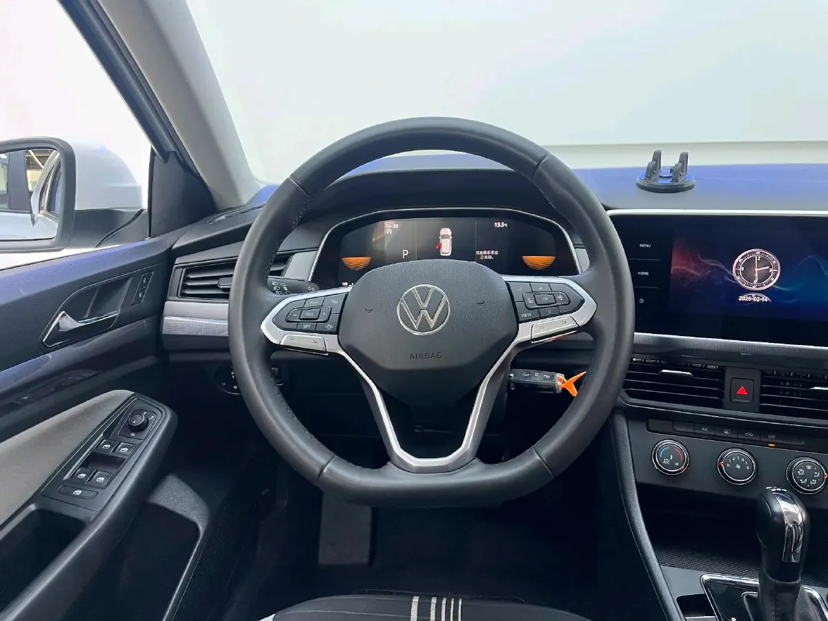 2024 Volkswagen Bora 1.2T 116HP L4 7DCT,autocango,china used car exporter,china ev exporter,chinese used car exporter,chinese used ev exporter