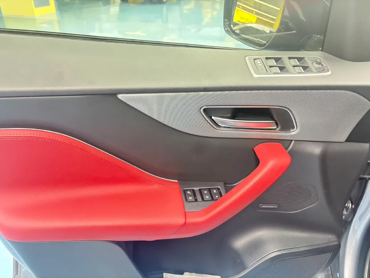 2020 Jaguar F-PACE 2.0T 250HP L4 8AT,autocango,china used car exporter,china ev exporter,chinese used car exporter,chinese used ev exporter