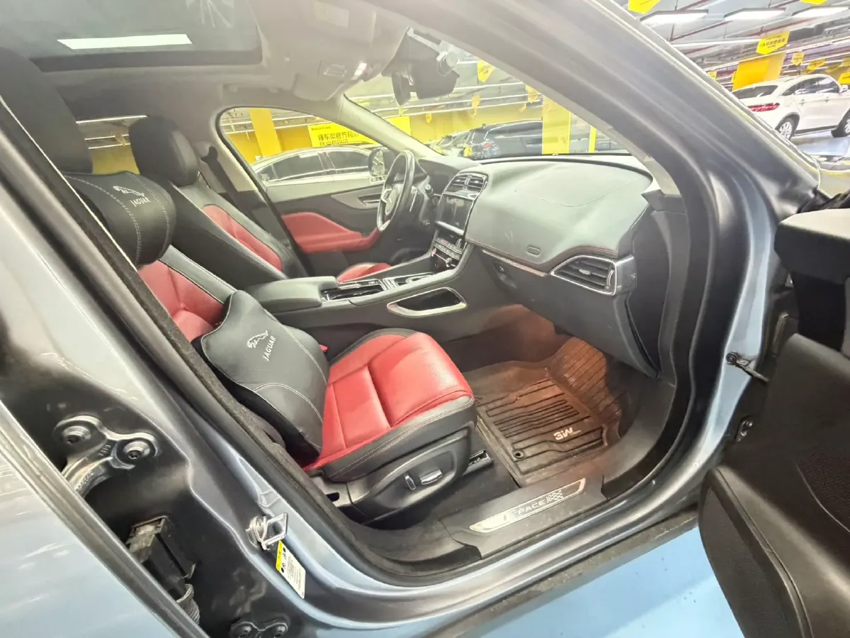 2020 Jaguar F-PACE 2.0T 250HP L4 8AT,autocango,china used car exporter,china ev exporter,chinese used car exporter,chinese used ev exporter