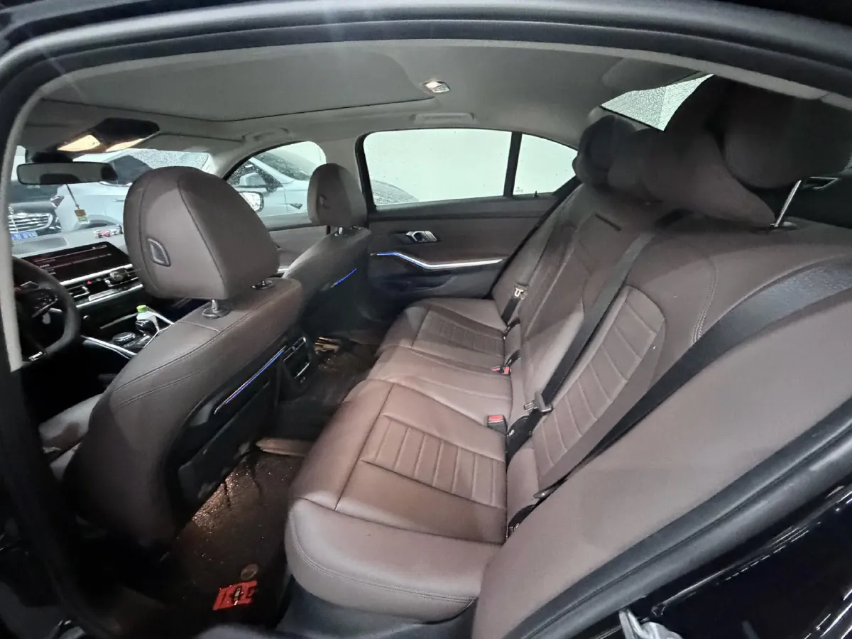 2020 BMW 3 Series 2.0T 184HP L4 8AT,autocango,china used car exporter,china ev exporter,chinese used car exporter,chinese used ev exporter