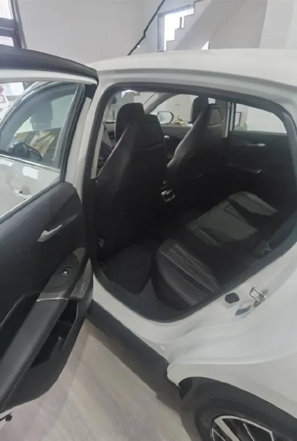2025 ChangAn EadoPHEV 1.5L 98HP L4 E-CVT PHEV,autocango,china used car exporter,china ev exporter,chinese used car exporter,chinese used ev exporter