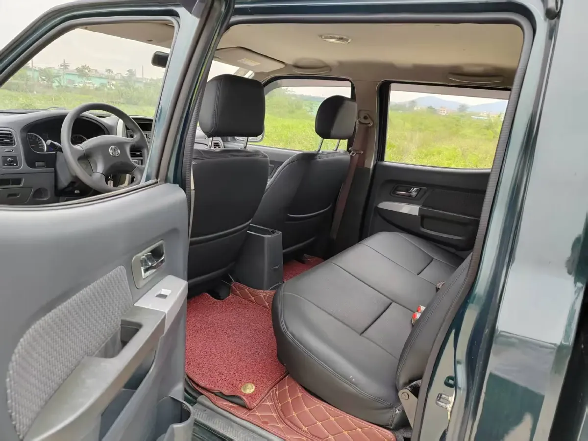 2017 Dongfeng RuiQi 2.5T 140HP L4 6MT,autocango,china used car exporter,china ev exporter,chinese used car exporter,chinese used ev exporter