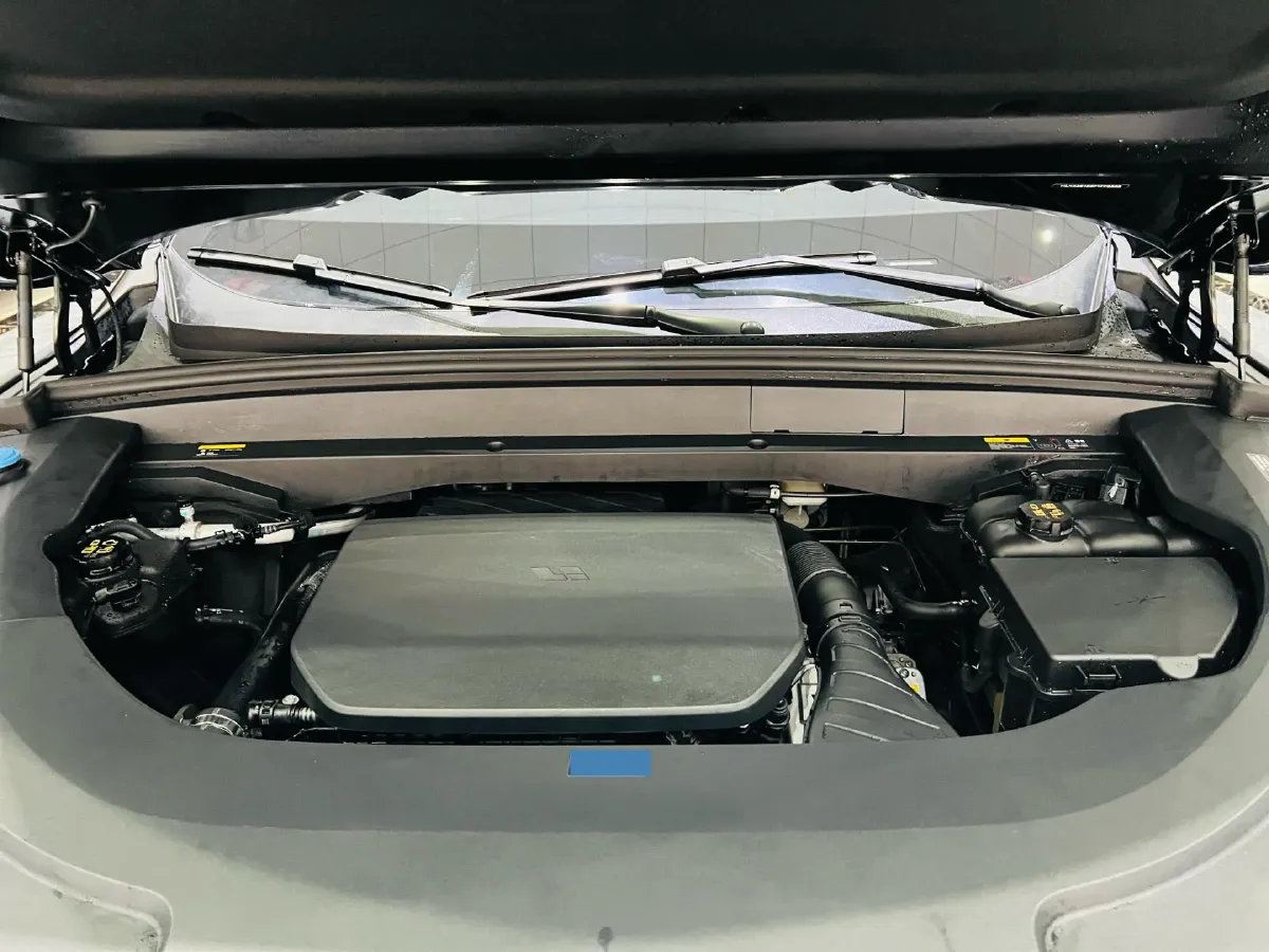 2023 Li L7 Range Extended 154HP REEV 40.9KWH,autocango,china used car exporter,china ev exporter,chinese used car exporter,chinese used ev exporter