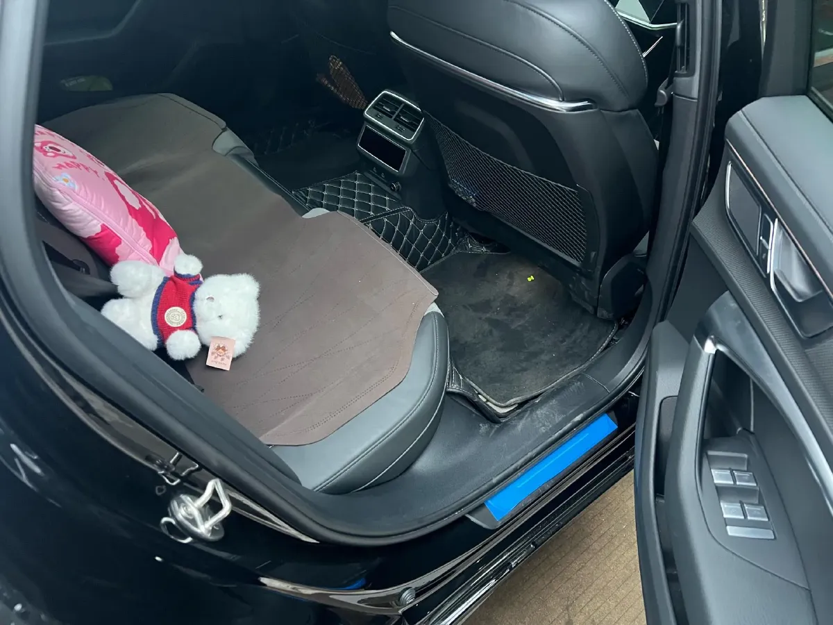 2023 Audi A6L 2.0T 245HP L4 7DCT,autocango,china used car exporter,china ev exporter,chinese used car exporter,chinese used ev exporter